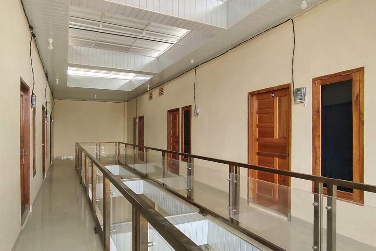 Urbanview Hotel Salsabilah Palembang By Reddoorz Екстериор снимка