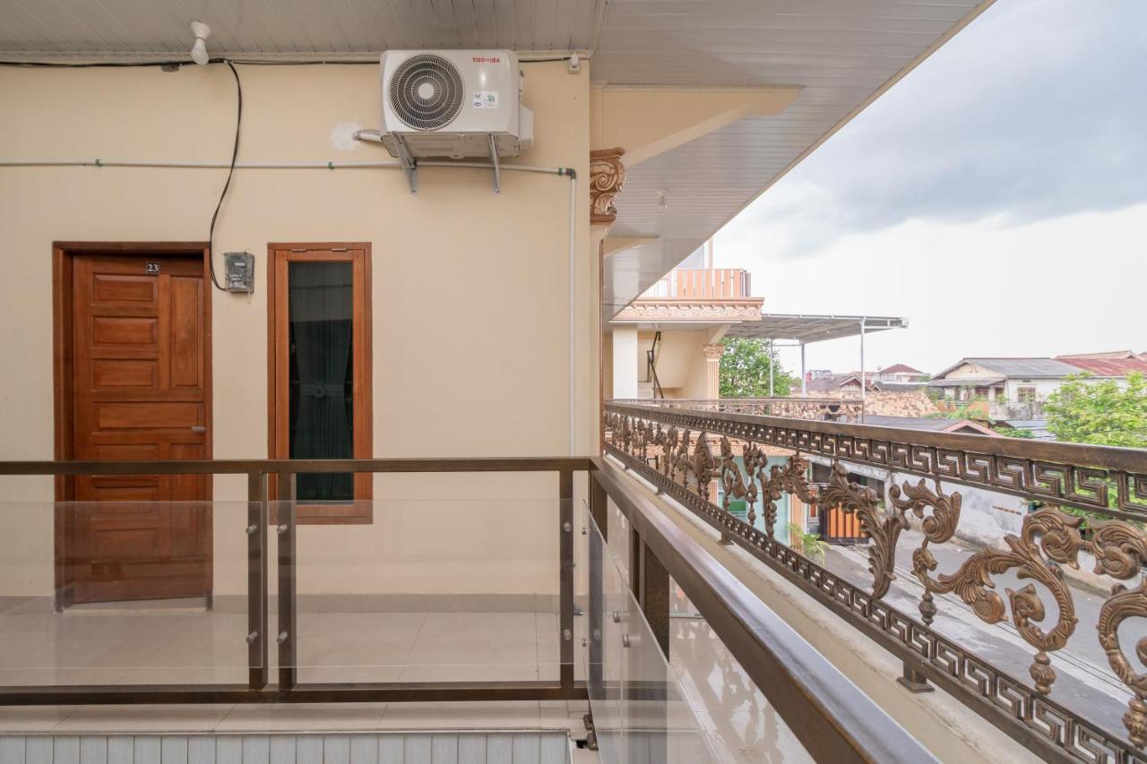 Urbanview Hotel Salsabilah Palembang By Reddoorz Екстериор снимка