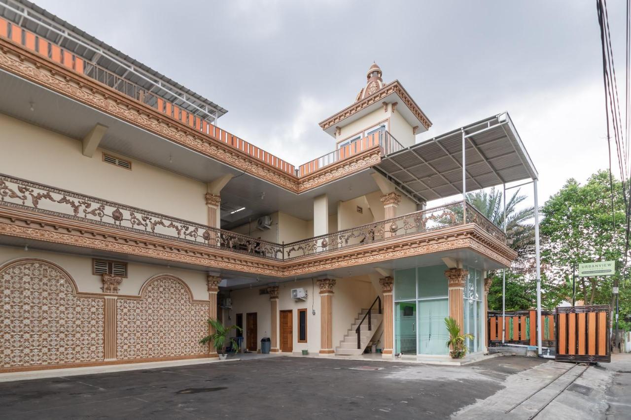 Urbanview Hotel Salsabilah Palembang By Reddoorz Екстериор снимка