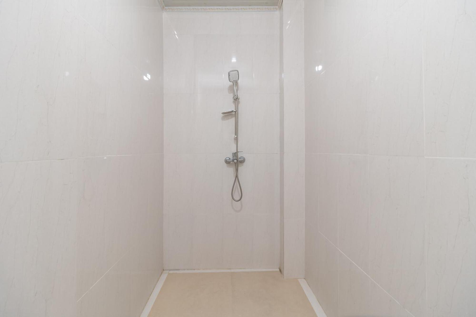 Urbanview Hotel Salsabilah Palembang By Reddoorz Екстериор снимка